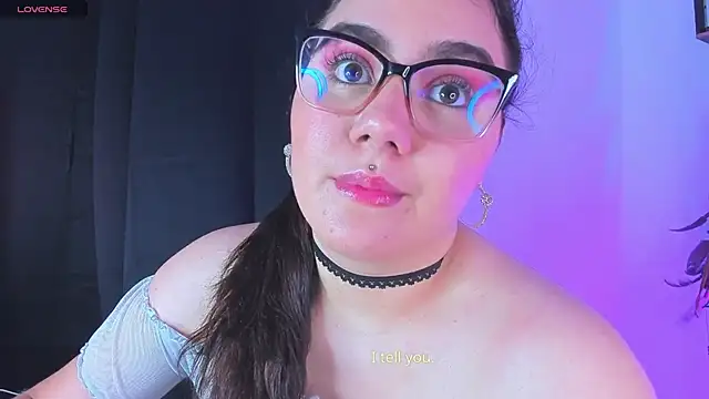 Snapshot of isarhodes_ chatting on January 15, 2025, 10:24 pm isarhodes online show from January 15, 2025, 10:24 pm