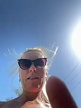 DirtyMargaret online show from May 27, 2026, 8:22 am