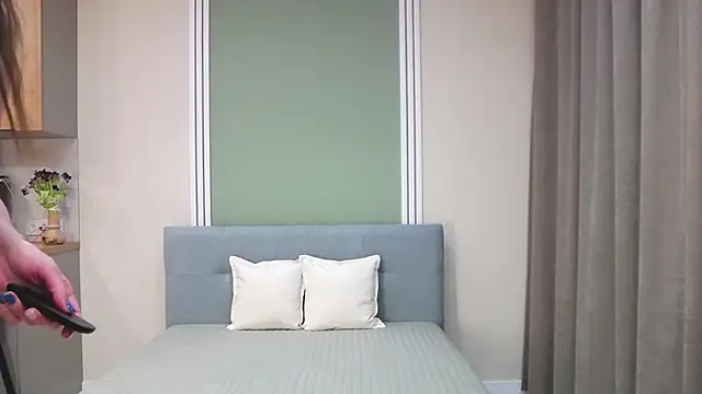 Snapshot of Amanda_Goodwin_ chatting on March 20, 2025, 12:43 pm Amanda Goodwin online show from March 20, 2025, 12:43 pm