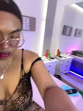 Esmeralda Duarte online show from May 17, 2026, 4:23 am