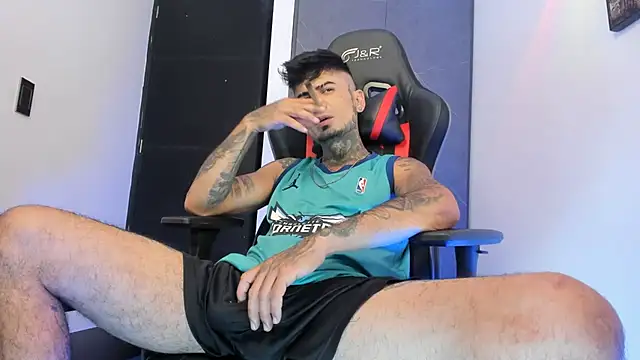 Snapshot of sergiio_mesa27 chatting on March 10, 2025, 11:38 pm sergiio mesa27 online show from March 10, 2025, 11:38 pm