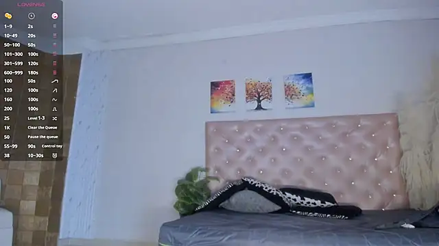 Lissalittlee online show from October 28, 2025, 7:46 pm