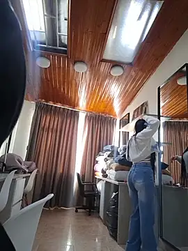 miel gomez online show from February 13, 2026, 9:48 pm