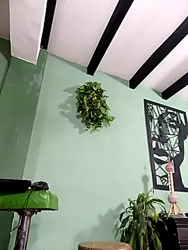 thirstymoonxx online show from February 26, 2026, 5:07 am