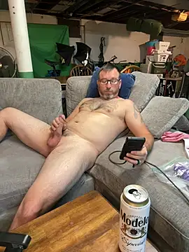 Snapshot of bongripingclitlicker chatting on June 3, 2026, 4:35 am bongripingclitlicker online show from June 3, 2026, 4:35 am