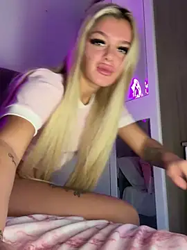 Snapshot of IrishTeenBarbie69 chatting on January 19, 2025, 2:38 pm IrishTeenBarbie69 online show from January 19, 2025, 2:38 pm
