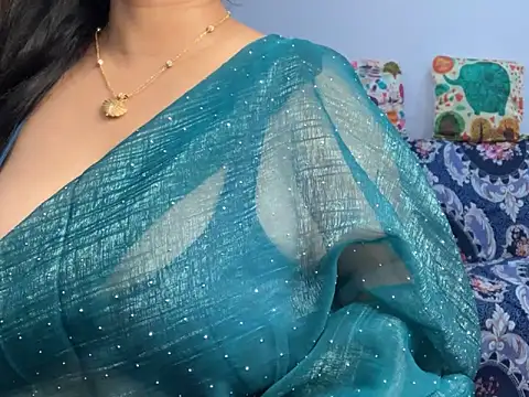 Aishwarya 101  online show from October 25, 2025, 9:48 pm