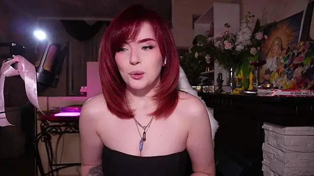 Snapshot of Chriss_Fox chatting on December 2, 2025, 4:30 pm Chriss Fox online show from December 2, 2025, 4:30 pm