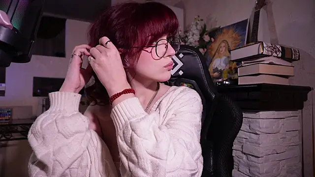 Snapshot of Chriss_Fox chatting on November 20, 2025, 3:34 pm Chriss Fox online show from November 20, 2025, 3:34 pm