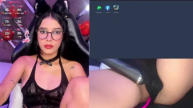 Snapshot of SweetieCloe_ chatting on February 20, 2025, 8:25 pm SweetieCloe online show from February 20, 2025, 8:25 pm