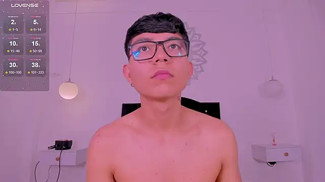 CodyTwink online show from October 31, 2025, 4:47 pm