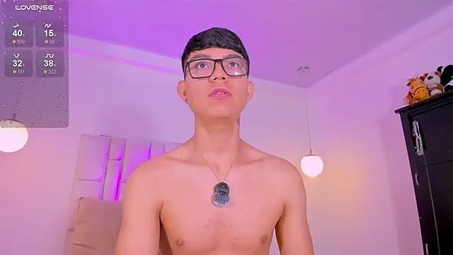 CodyTwink online show from April 9, 2026, 1:06 pm