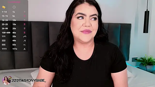 Harmonybabe  online show from April 8, 2026, 9:27 pm