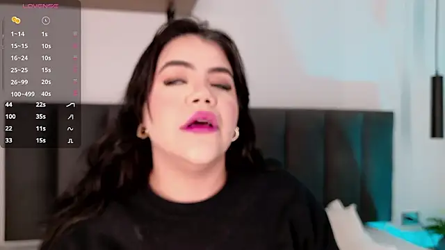 Harmonybabe  online show from March 6, 2026, 8:37 pm