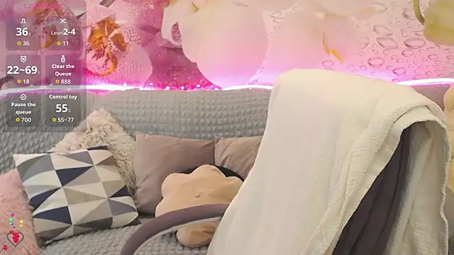 Snapshot of Nataly_cute chatting on November 23, 2025, 10:53 pm Nataly cute online show from November 23, 2025, 10:53 pm