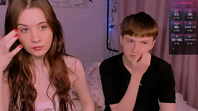 Snapshot of CoddleWeeper_ chatting on June 2, 2026, 3:01 pm CoddleWeeper online show from June 2, 2026, 3:01 pm
