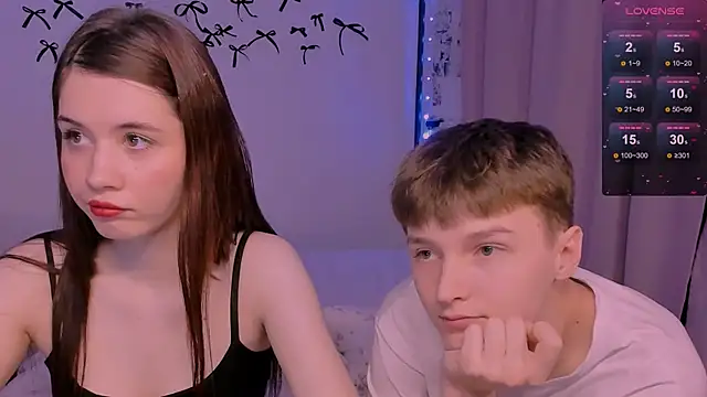 CoddleWeeper  online show from April 18, 2026, 2:41 pm