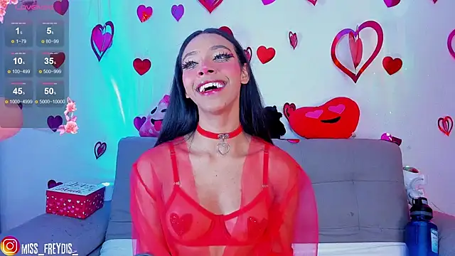 Miss freydis online show from February 15, 2025, 2:58 am