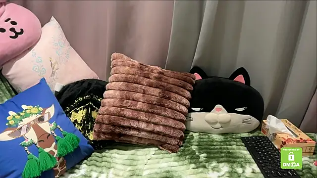 Snapshot of Unique-Beauty chatting on November 28, 2025, 4:29 pm Unique-Beauty online show from November 28, 2025, 4:29 pm