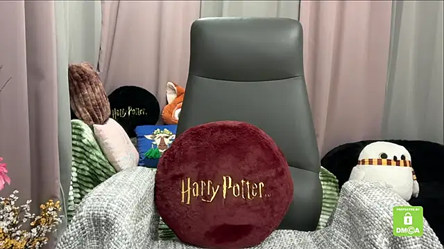 Unique-Beauty online show from December 19, 2025, 5:04 pm