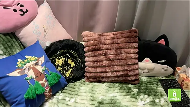 Snapshot of Unique-Beauty chatting on November 29, 2025, 4:40 pm Unique-Beauty online show from November 29, 2025, 4:40 pm