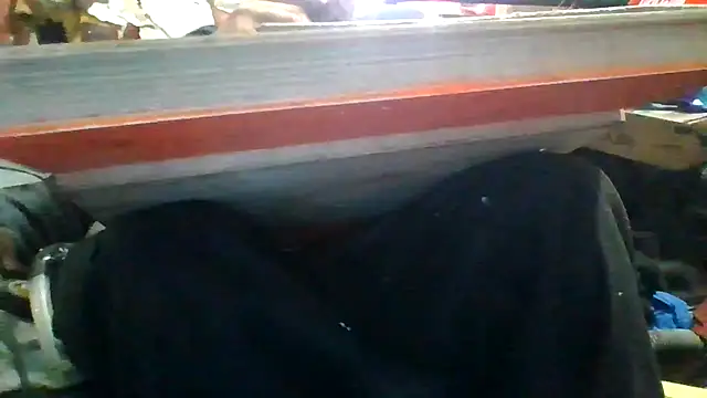 Snapshot of robeaulieu02 chatting on December 14, 2025, 8:14 pm robeaulieu02 online show from December 14, 2025, 8:14 pm