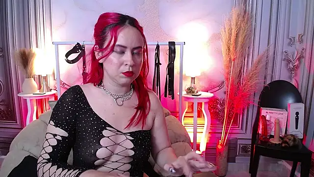 Snapshot of Naty_slavedoll chatting on October 11, 2025, 8:10 pm Naty slavedoll online show from October 11, 2025, 8:10 pm