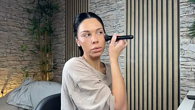 NattyFierros online show from December 19, 2025, 5:59 pm