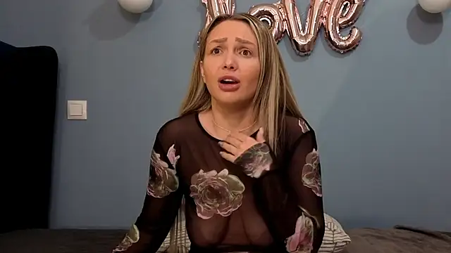 AnnaMaee online show from February 28, 2025, 3:26 am