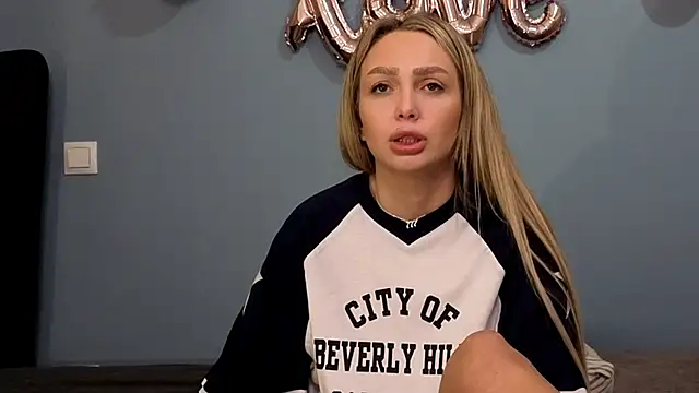 AnnaMaee online show from March 2, 2025, 2:30 am