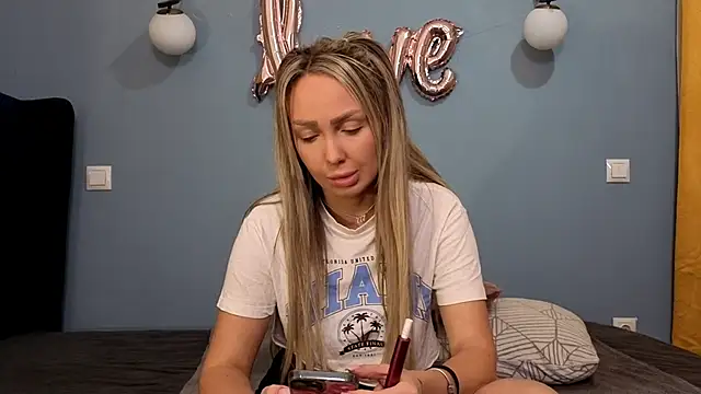 AnnaMaee online show from February 28, 2025, 9:12 pm