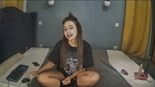 AnnaMaee online show from January 19, 2025, 10:39 pm