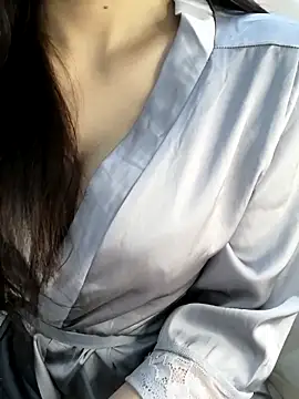 Snapshot of _Linez_ chatting on November 23, 2025, 4:39 pm Linez online show from November 23, 2025, 4:39 pm