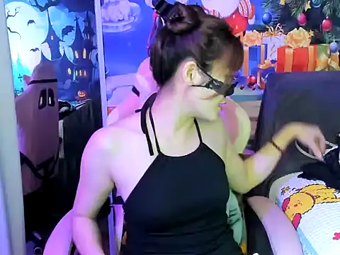 Snapshot of Sugar_lipsz chatting on January 6, 2025, 4:15 am Sugar lipsz online show from January 6, 2025, 4:15 am