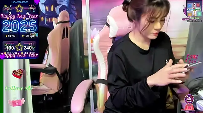 Snapshot of Sugar_lipsz chatting on January 13, 2025, 5:23 am Sugar lipsz online show from January 13, 2025, 5:23 am