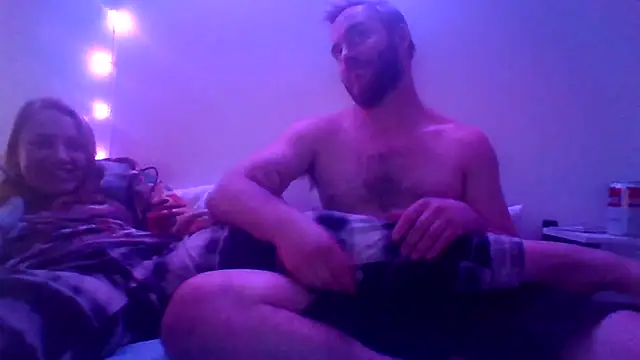 Snapshot of Juicelip chatting on December 14, 2025, 8:42 am Juicelip online show from December 14, 2025, 8:42 am