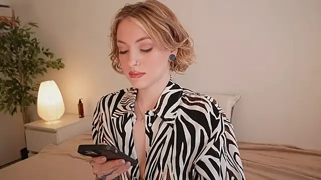 kris69kiss online show from April 8, 2026, 1:34 pm