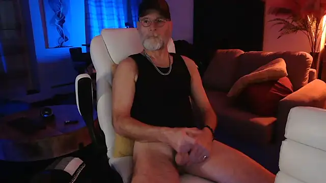 Towndude123 online show from February 21, 2025, 11:01 am