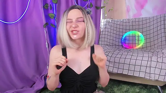 Snapshot of Lexy_Lovy chatting on September 17, 2025, 6:59 am Lexy Lovy online show from September 17, 2025, 6:59 am