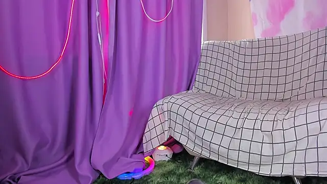 Snapshot of Lexy_Lovy chatting on September 19, 2025, 6:39 am Lexy Lovy online show from September 19, 2025, 6:39 am