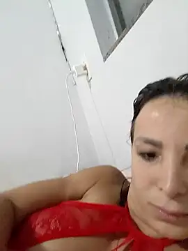 Snapshot of BrendaBittencourt chatting on November 7, 2025, 10:57 pm BrendaBittencourt online show from November 7, 2025, 10:57 pm