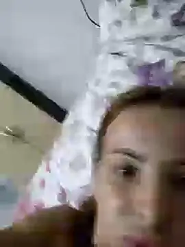 Snapshot of BrendaBittencourt chatting on December 2, 2024, 5:32 am BrendaBittencourt online show from December 2, 2024, 5:32 am