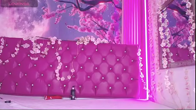 Snapshot of Malory_Cortez chatting on November 4, 2025, 3:10 am Malory Cortez online show from November 4, 2025, 3:10 am