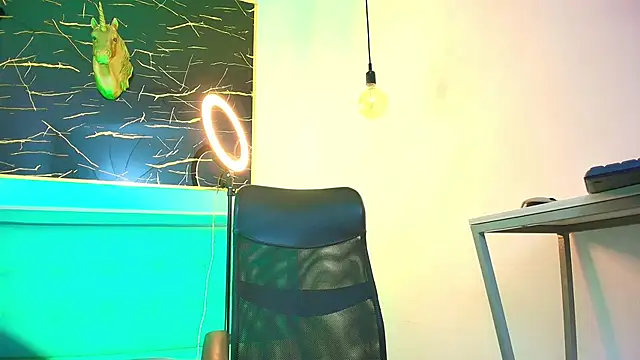 Bella salvatore online show from November 16, 2025, 8:57 pm