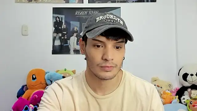 Snapshot of Martinsibiris chatting on June 17, 2026, 4:39 pm Martinsibiris online show from June 17, 2026, 4:39 pm