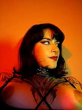 Snapshot of taaylor33 chatting on November 15, 2025, 5:33 am taaylor33 online show from November 15, 2025, 5:33 am