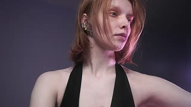 Snapshot of ginger_hugs chatting on February 23, 2025, 4:17 am ginger hugs online show from February 23, 2025, 4:17 am
