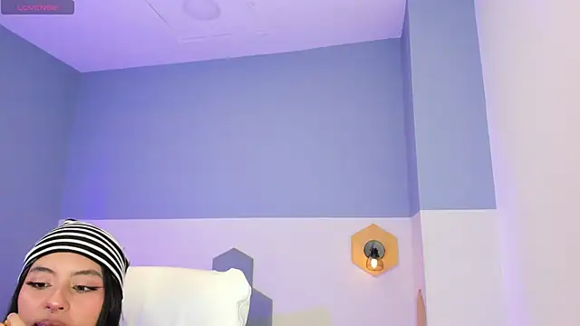 Snapshot of Chloe_fischer_ chatting on October 30, 2025, 3:42 pm Chloe fischer online show from October 30, 2025, 3:42 pm