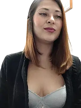 LisbethMoore  online show from March 13, 2025, 1:50 pm