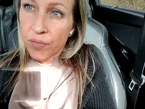 Snapshot of sweethotmilf888 chatting on March 30, 2026, 1:34 pm sweethotmilf888 online show from March 30, 2026, 1:34 pm